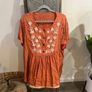 Flower appliqué blouse